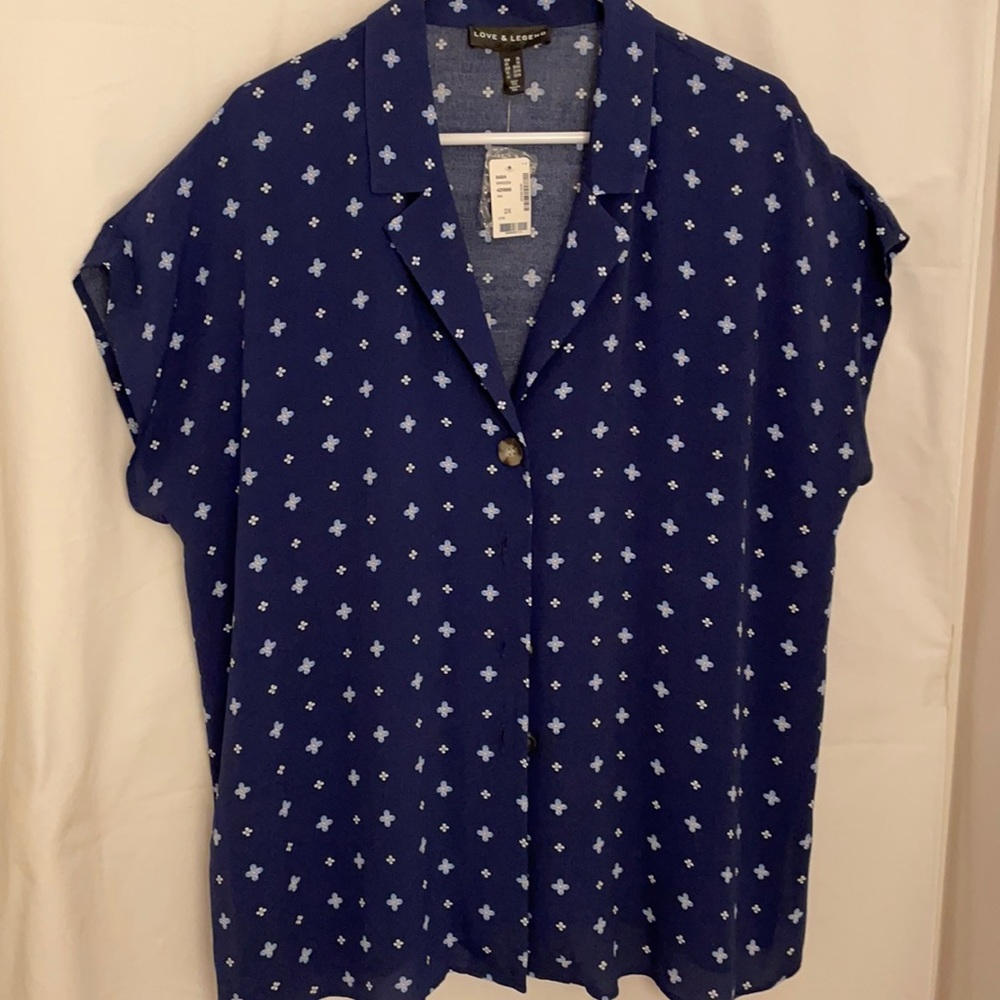 Love & Legend Button Down Blouse Size 2X